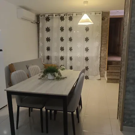 2 Apartment Calatorao